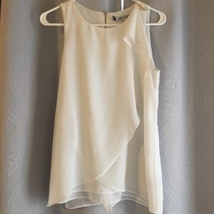 Jennifer Lopez sleeveless top